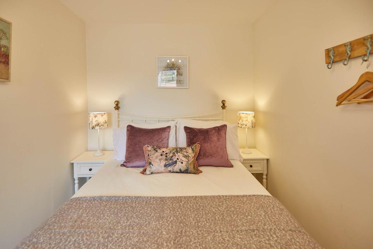 Host & Stay - Adventure House Whitby Extérieur photo